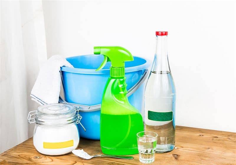 limpar estofado de cadeira